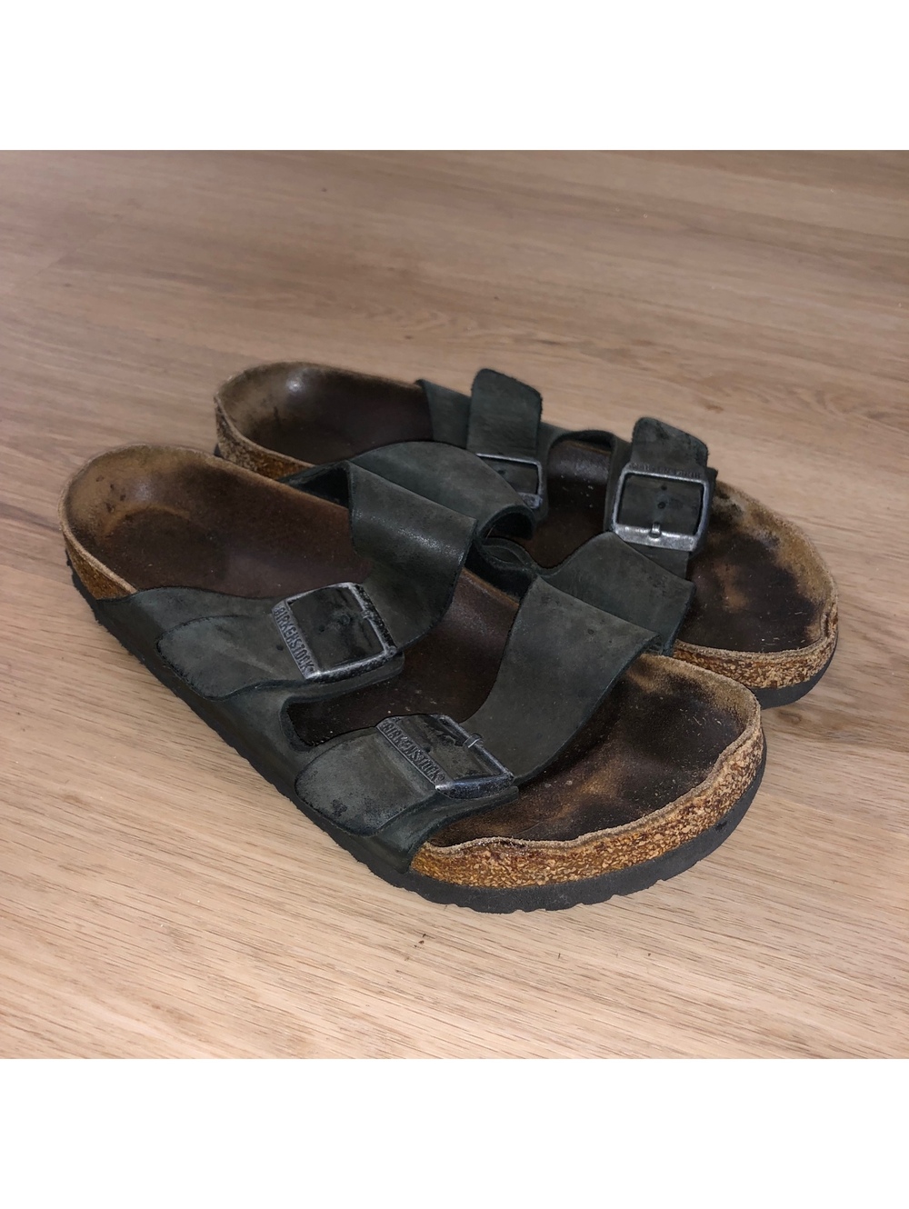 BIRKENSTOCK ARIZONA BLACK TAN BROWN OILED LEATHER BUCKLE SANDALS WOMENS 40 9-9.5